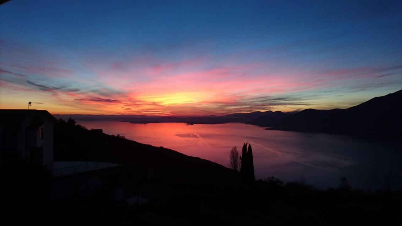 Beb Da Paolo Con Vista Lago San Zeno di Montagna Eksteriør bilde