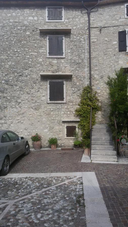 Beb Da Paolo Con Vista Lago San Zeno di Montagna Eksteriør bilde