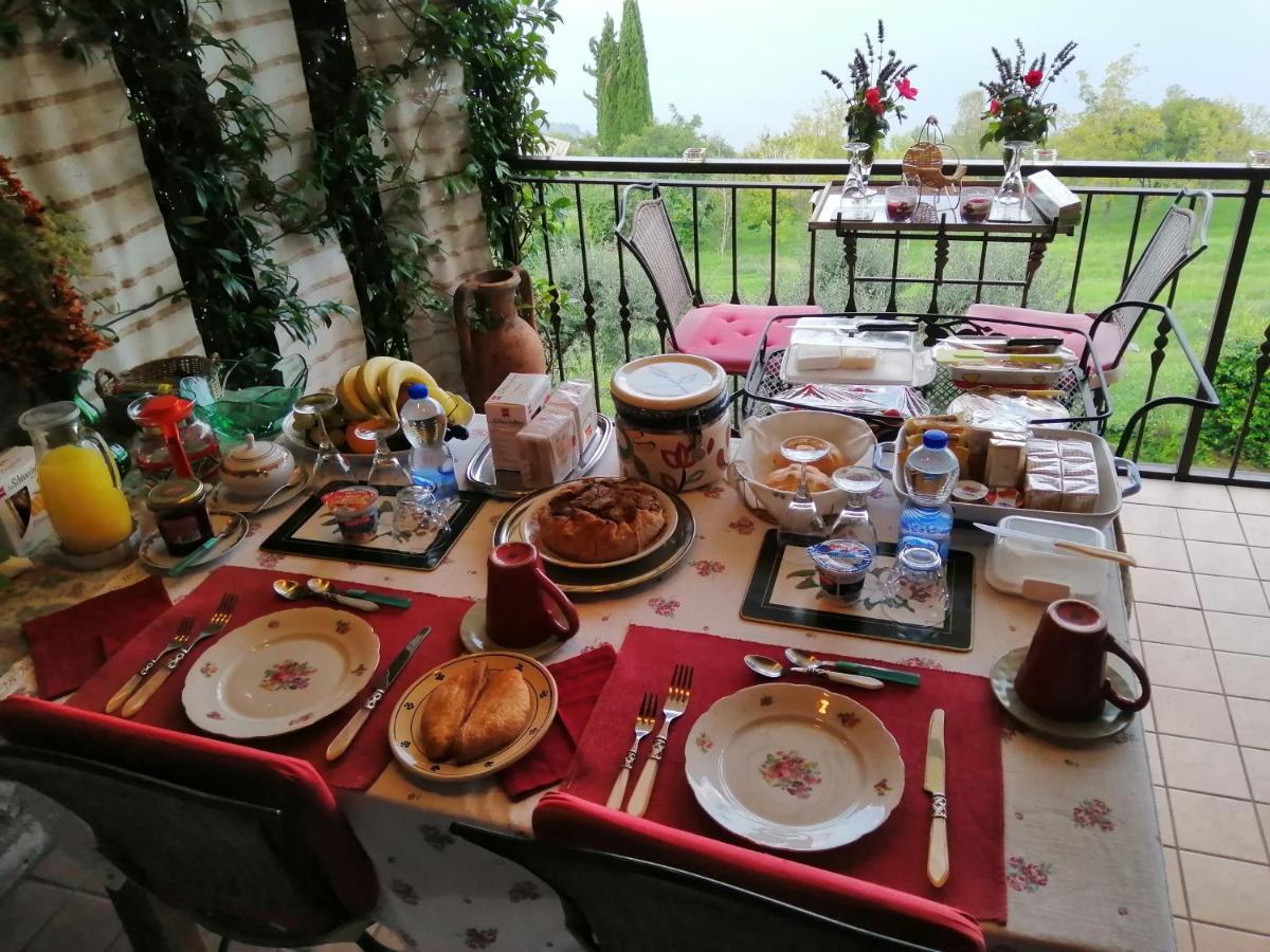 Beb Da Paolo Con Vista Lago San Zeno di Montagna Eksteriør bilde