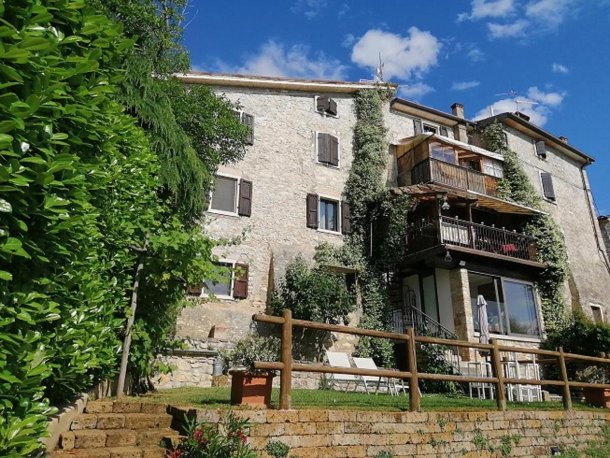 Beb Da Paolo Con Vista Lago San Zeno di Montagna Eksteriør bilde